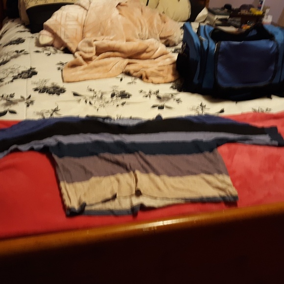 Crop top - Picture 3 of 3